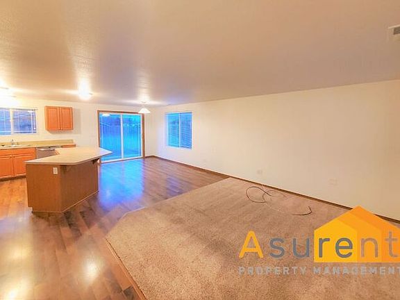 5th image of 2313 Crater Lake Ave