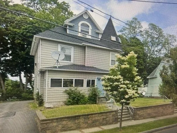 16 Stutson St, Rochester, NY 14612