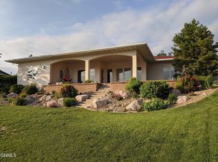 3924 Poseidon Loop, Bismarck, ND 58504