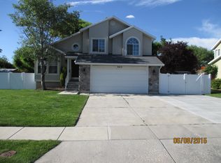 905 E Johnsonway Dr, Sandy, UT 84094