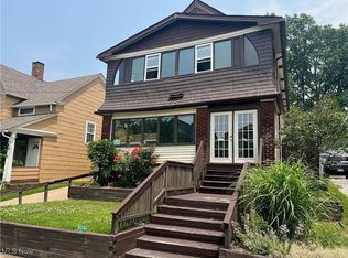 1511 Hopkins Ave, Lakewood, OH