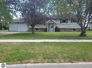 813 Southmoor Rd, Mount Pleasant, MI 48858