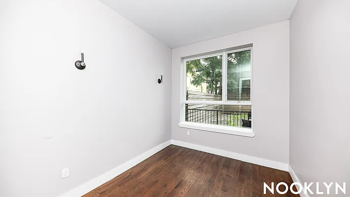 Rented by Nooklyn NYC LLC | media 17