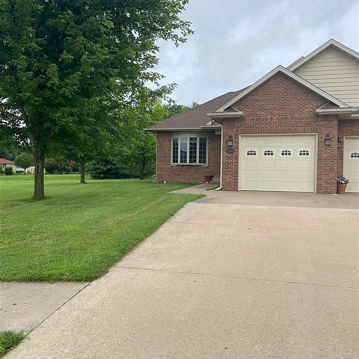1st image of 345 Kimballs Garden Cir