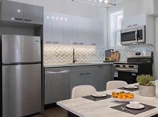 52 Charlton Ave W, Hamilton, ON L8P 2C1