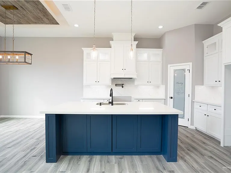 1013 Magnolia St — Photo 14