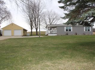 250 Canada Rd, Casnovia, MI 49318