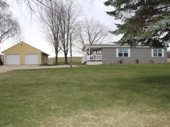 250 Canada Rd, Casnovia, MI 49318