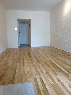 Rented by City & Suburban | media 7