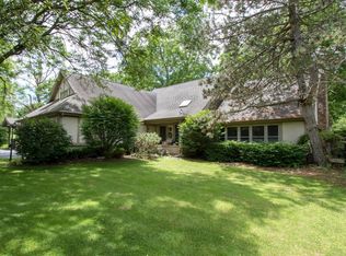 8N382 Corron Rd, Elgin, IL 60124