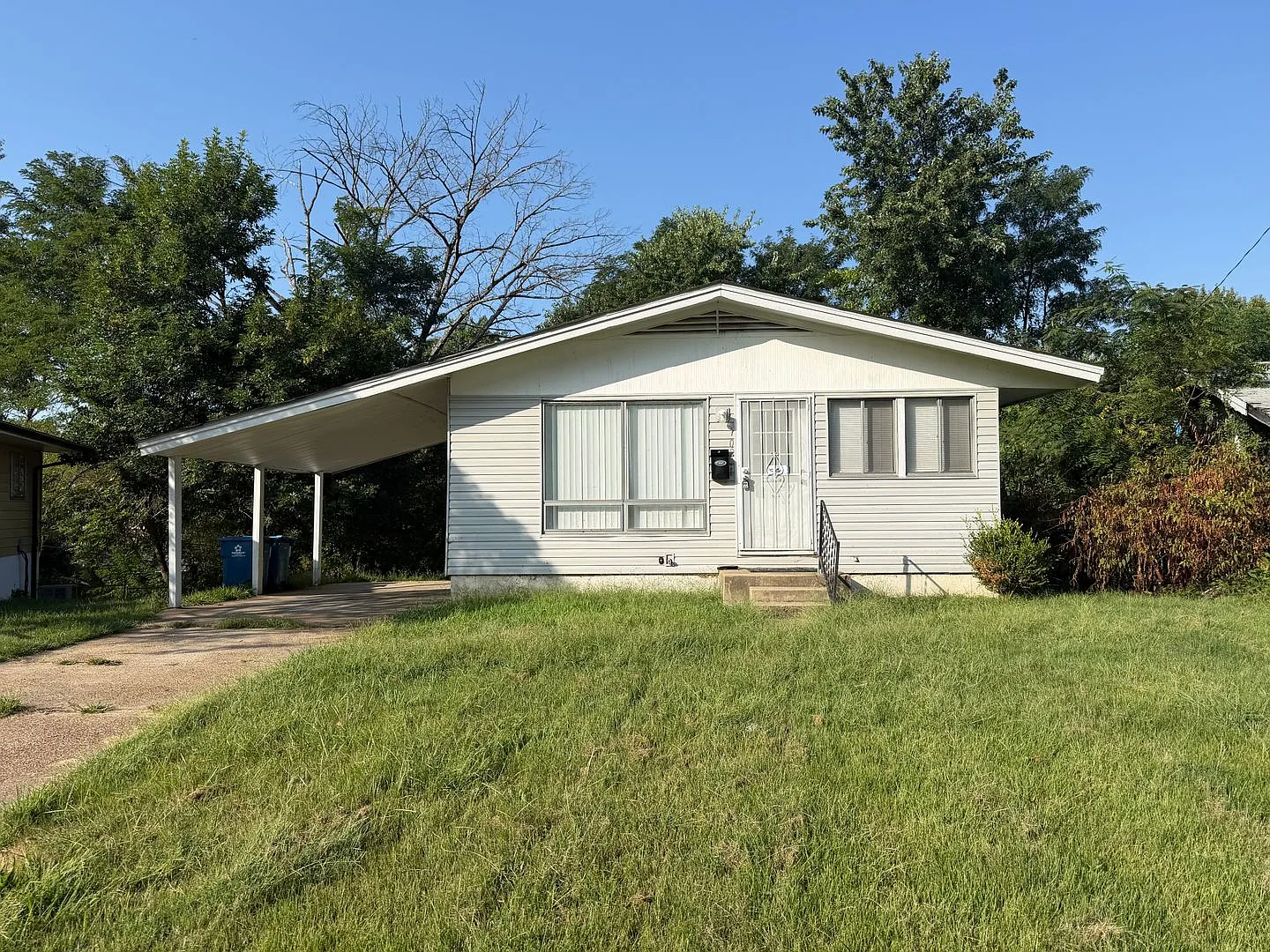 Lovely Home for Rent - Section 8 welcome — Photo 1