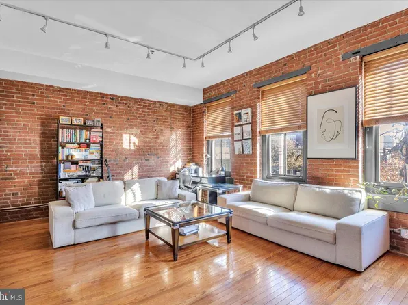 722 N 2nd St APT 201, Philadelphia, PA 19123