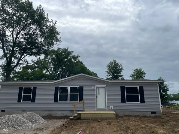 1209 W York Rd, Austin, IN 47102