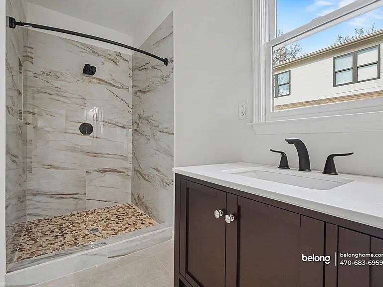 1017 Sparks St SW — Photo 18