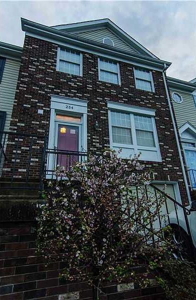 1st image of 254 Clearbrook Ct