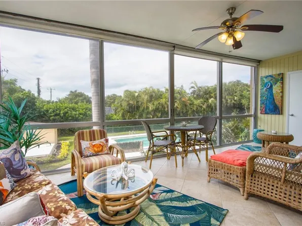 820 Ketch Dr, Naples, FL