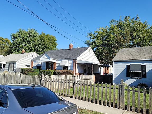 2nd image of 1900 Claiborne St