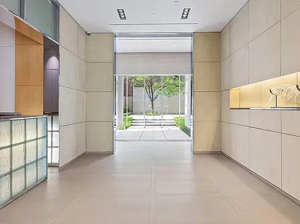 310 East 53rd Street 2/3D image 13 of 14