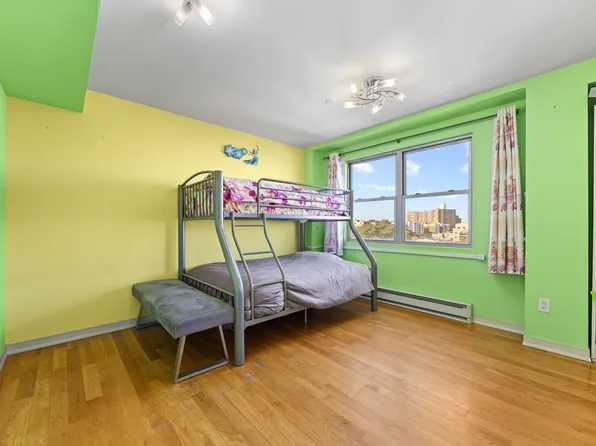 3047 Brighton 6th Street image 17 of 30