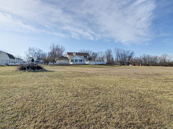 5th image of 2324 Ada Dr