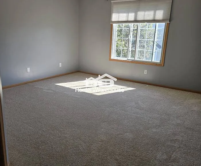 1945 Mockingbird Ave — Photo 15