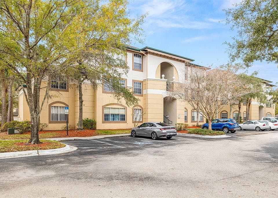 1st image of 17101 CARRINGTON PARK DRIVE #416