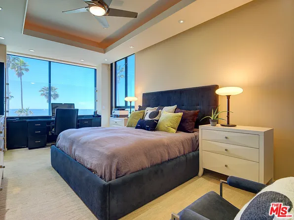 3009 Ocean Front Walk, Venice, CA 90291