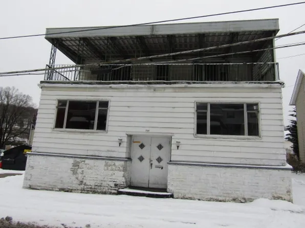 240 E College St, Canonsburg, PA 15317