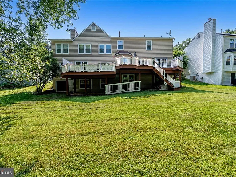 7403 Old Chapel Dr — Photo 12