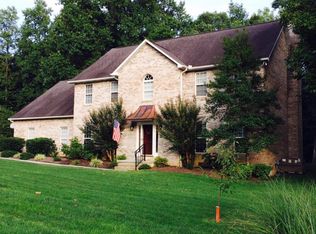 207 Whippoorwill Dr, Oak Ridge, TN 37830