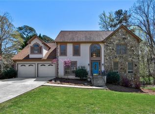 102 N Lakeside Dr NW, Kennesaw, GA