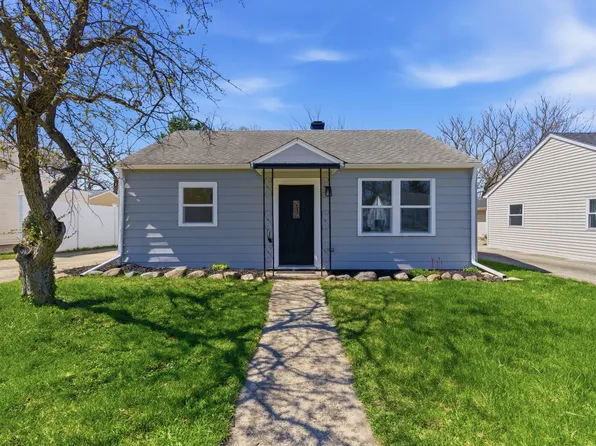 207 Harrington Ave, Crown Point, IN 46307