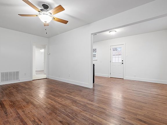 4th image of 303 W Burbank St