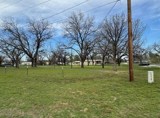 155 Pawnee Trl, Weatherford, TX 76087