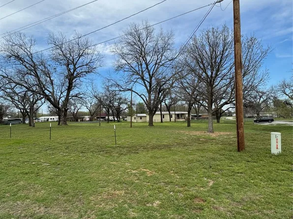 155 Pawnee Trl, Weatherford, TX 76087
