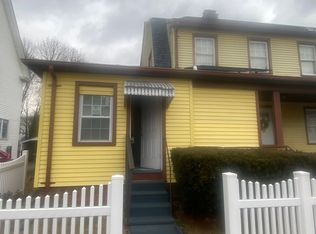 79 1st St, Hamden, CT 06514