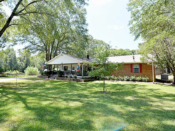 1411 Lee Rd, Byhalia, MS 38611