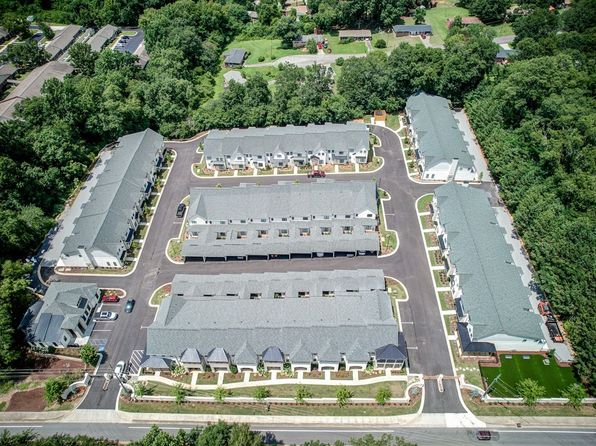 Cedar Walk Townhomes | 1170 Cedar St, Carrollton, GA