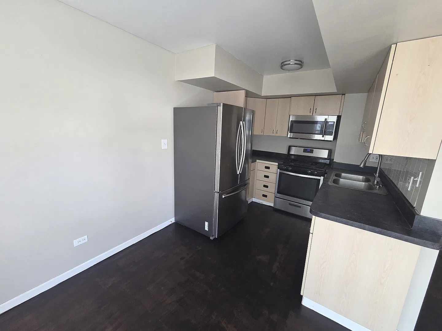 2 bed, 1.5 bath, $2,195 — Photo 4
