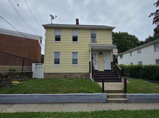 528 Soundview Ave, Stratford, CT 06615