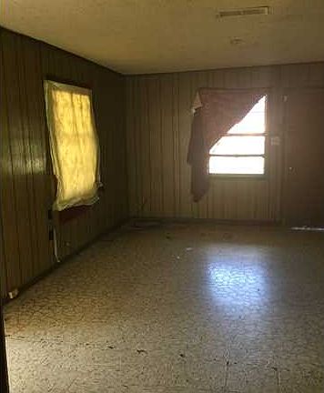 5th image of 1039 Cypress Dr