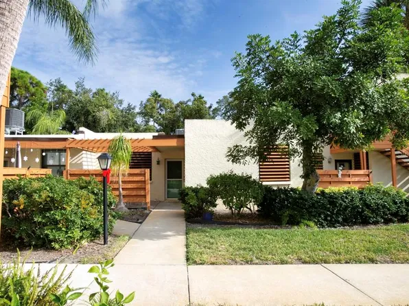 106 Wild Palm Dr #106, Bradenton, FL 34210