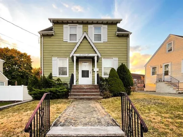 128 Elizabeth Pl, Totowa, NJ 07512