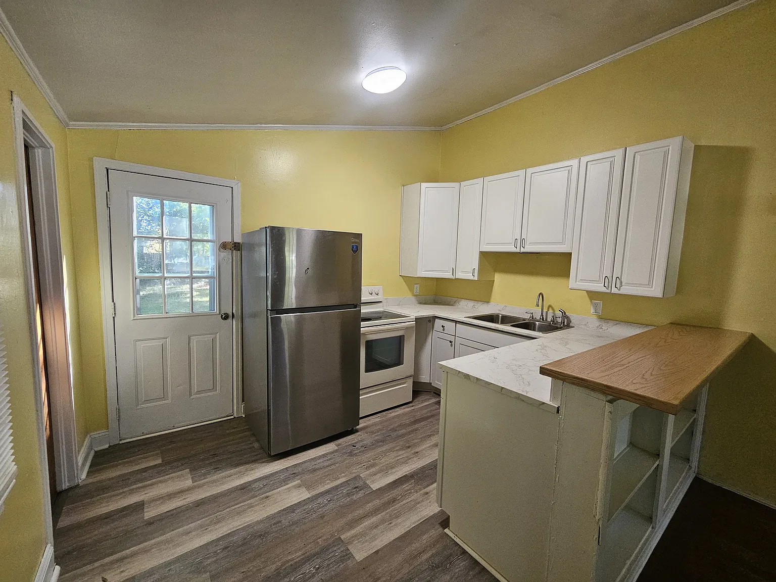 3 bed, 800 sqft, $1,525 — Photo 4