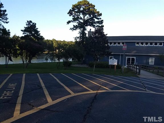2nd image of 127 Chama Dr