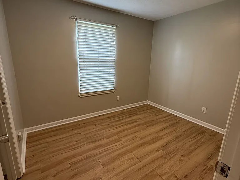 159 Anderson Ln — Photo 11