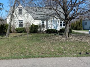 2771 Wisconsin Rd, Troy, MI 48083