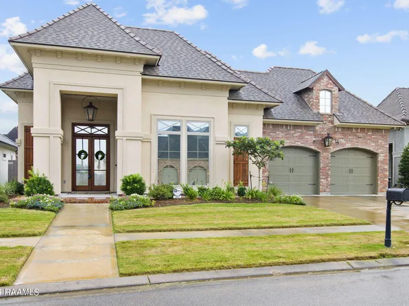 302 Rue De La Mosaique, Broussard, LA 70518