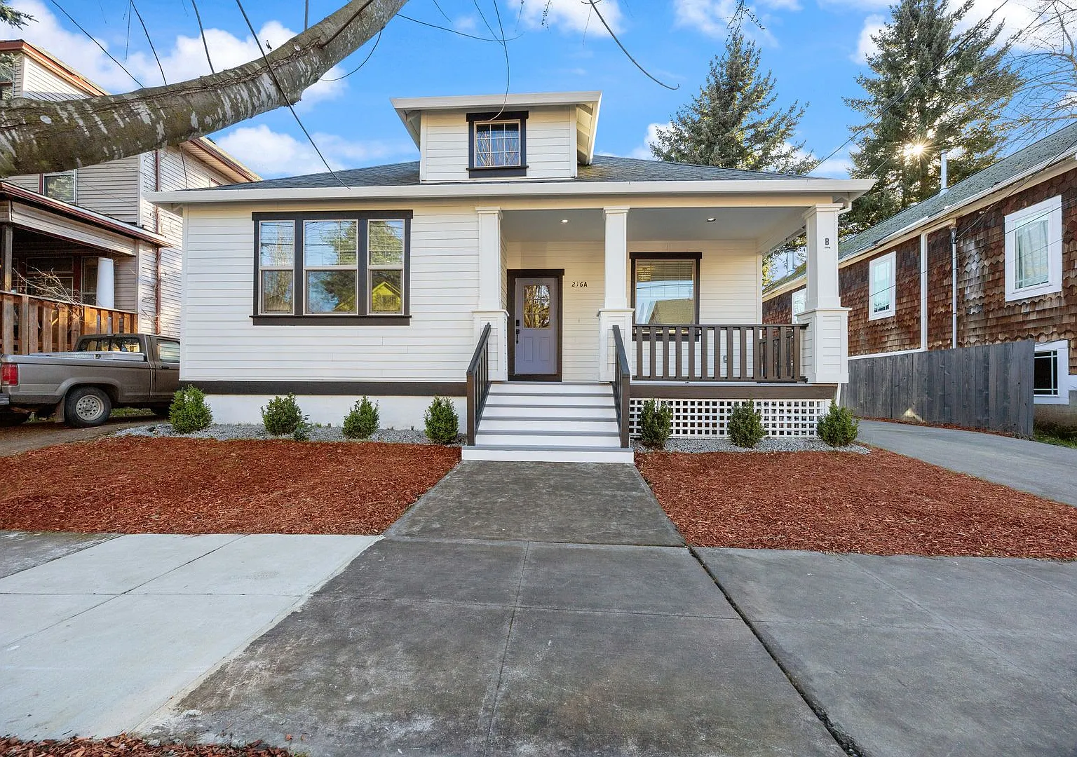 3 Bed, 2 Bath Craftsman style home - NE PDX — Photo 1