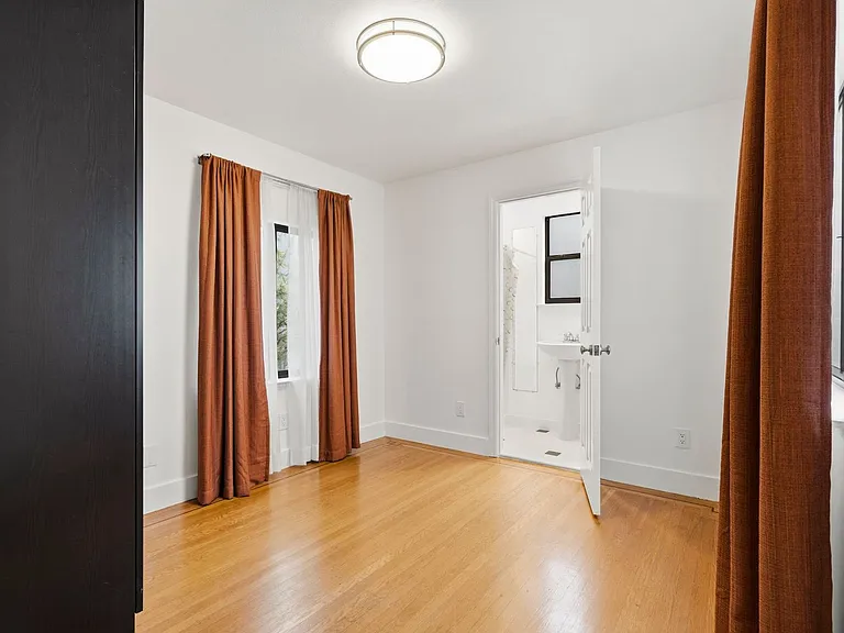 75 Lafayette St #1 — Photo 30